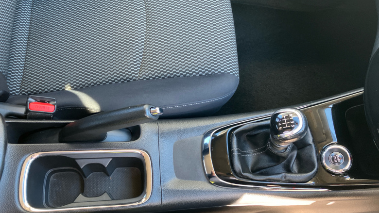 Nissan Pulsar 1.5 dCi N-Tec 5dr Diesel Hatchback